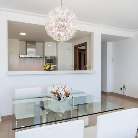Minimal Apartament *